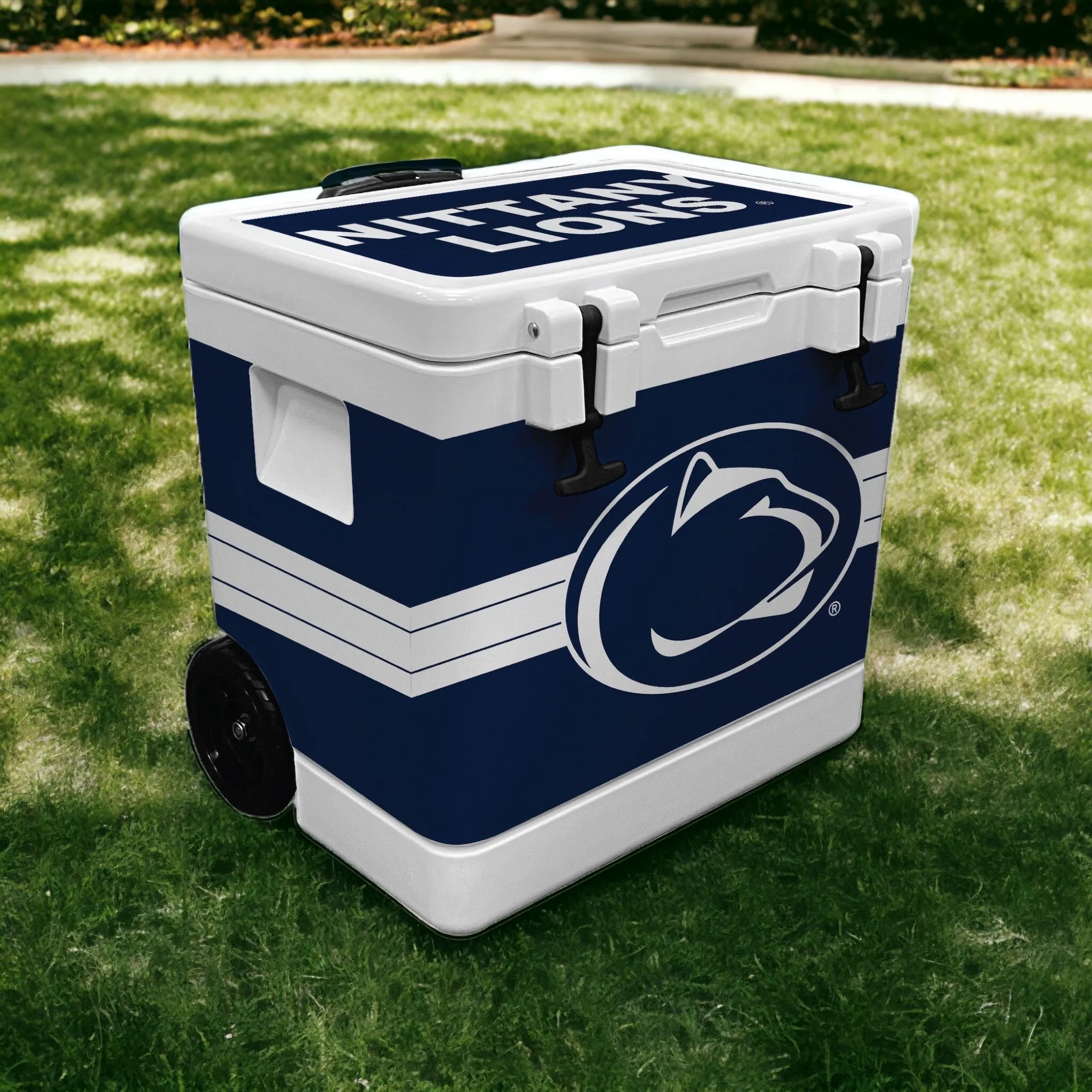 37qt Penn State Nittany Lions Rotomolded Wheeled Cooler