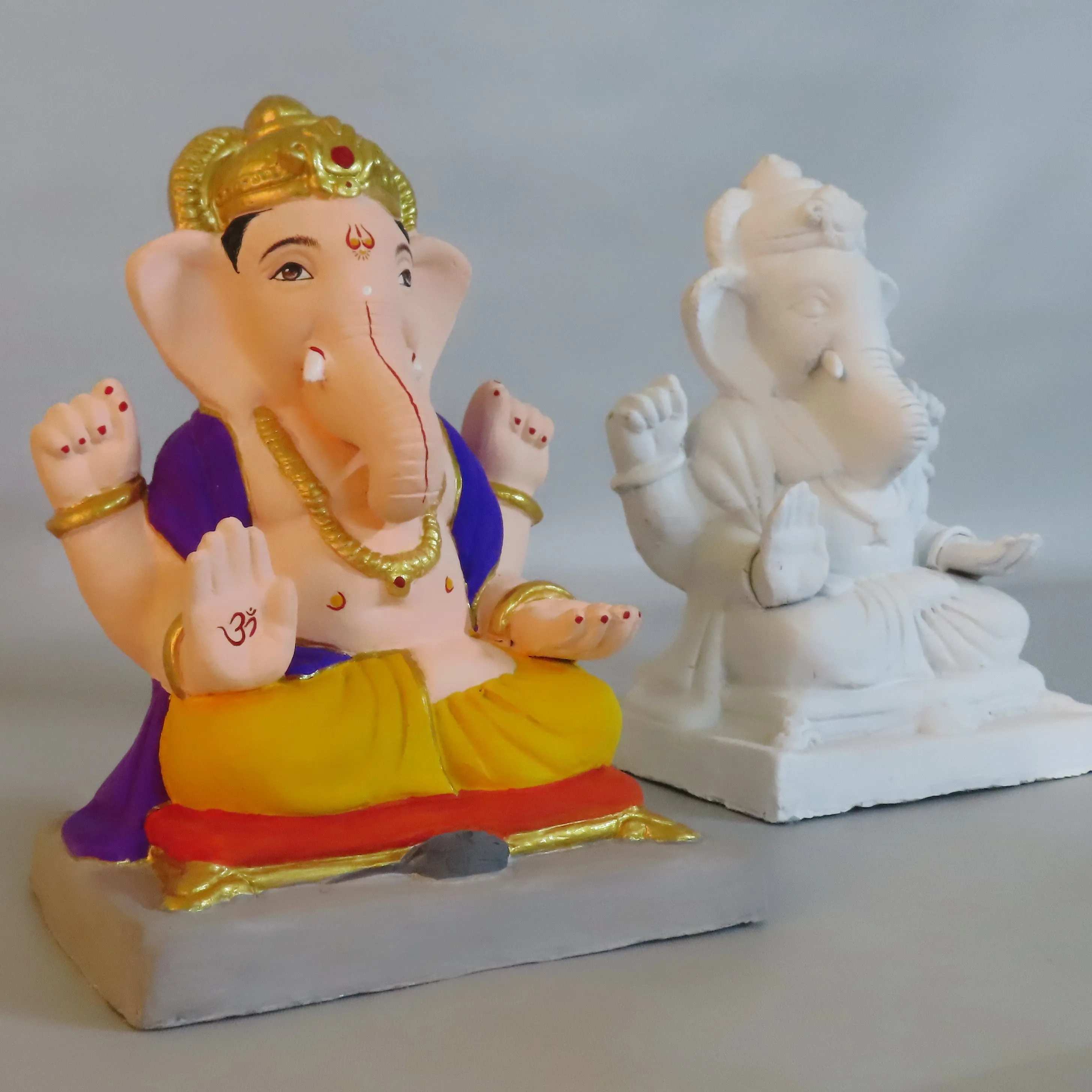 9" COLORED PAPER MACHE GANESH IDOL