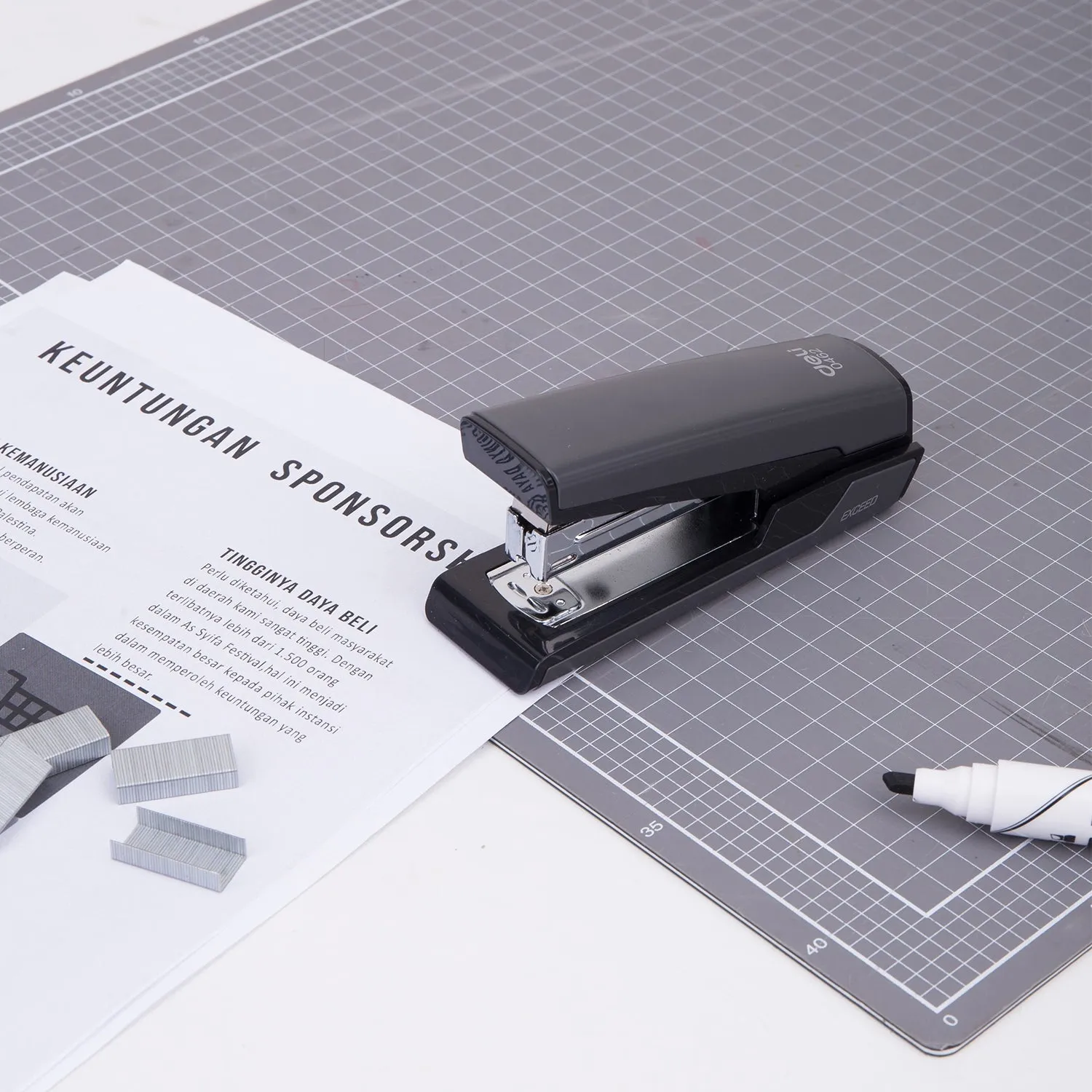 Deli Half Strip Stapler 25 Sheets E0462