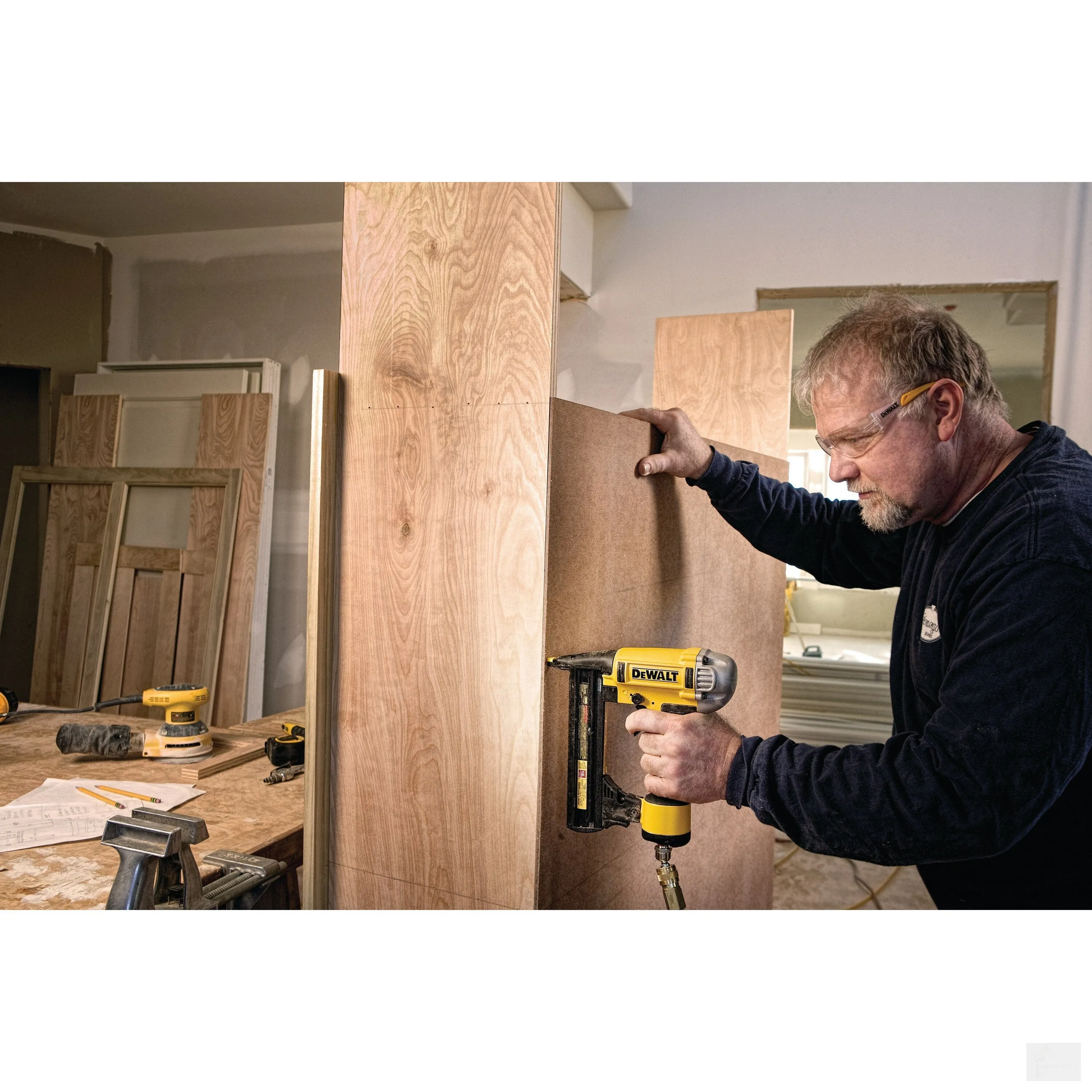 DEWALT 18 GA Finish Stapler [DWFP1838]