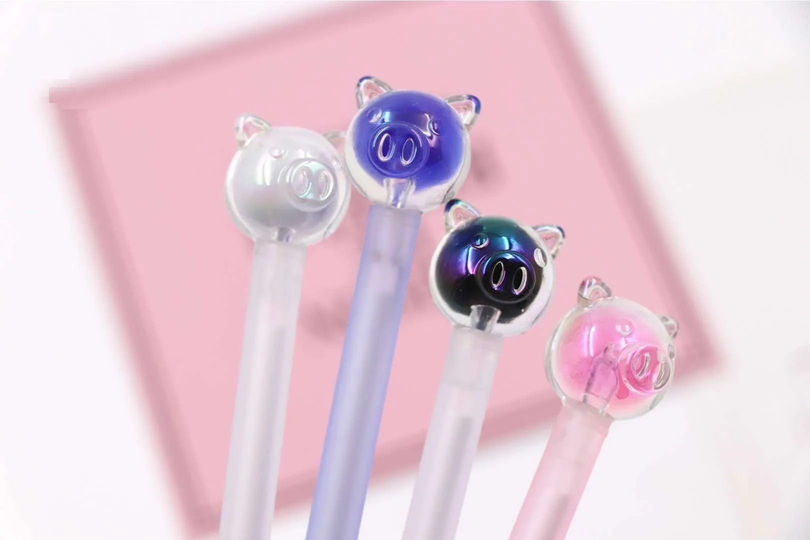 X 222841 CRYSTAL PIGGY GEL PEN-DISCONTINUED
